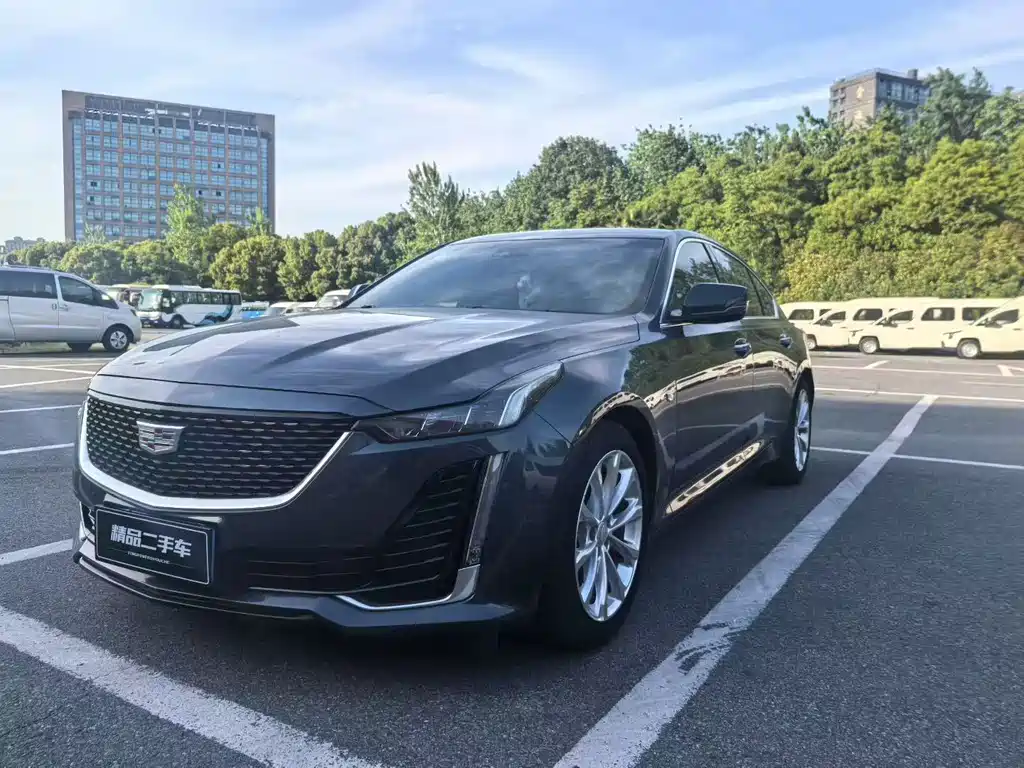 Cadillac CT5 2022 — фото 1