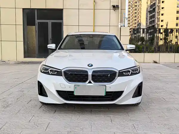 BMW i3 2024