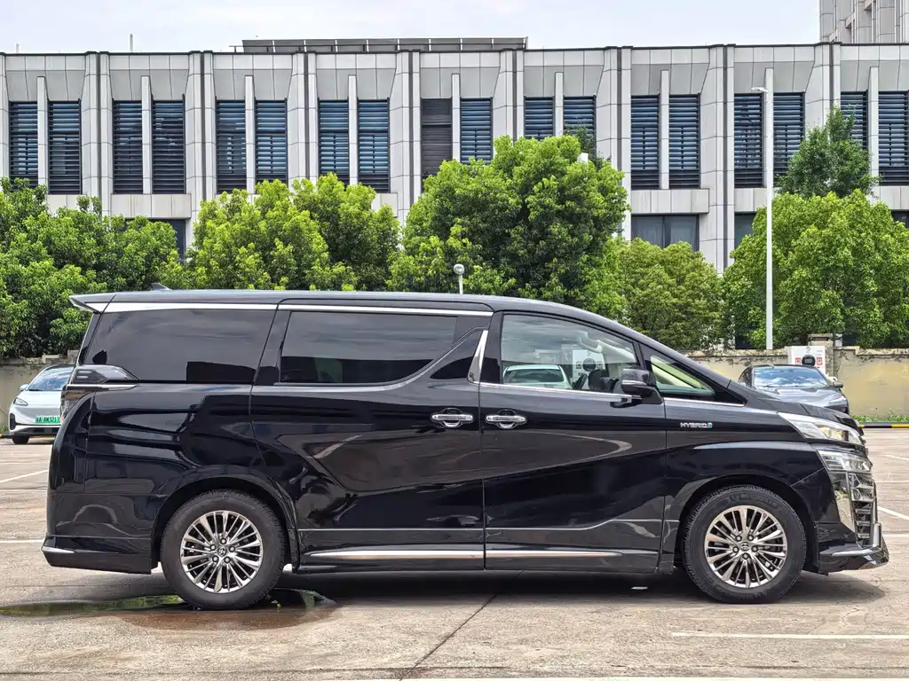 Toyota Vellfire 2020 — фото 3