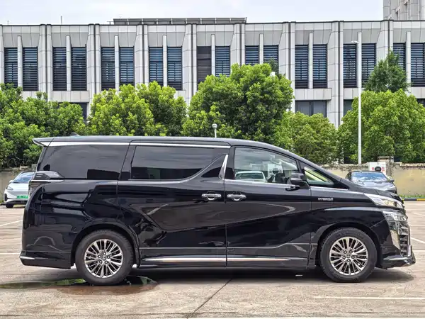Toyota Vellfire 2020