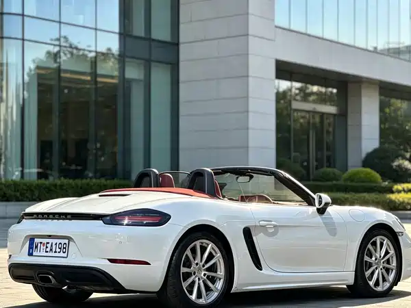 Porsche 718 2017