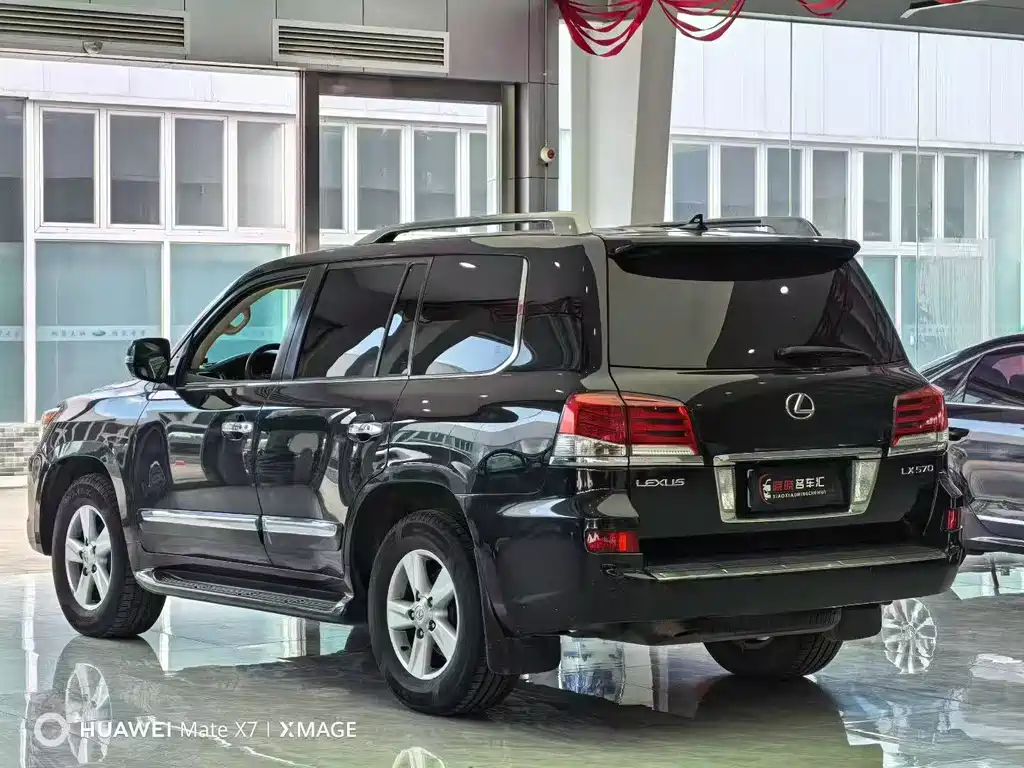 Lexus LX 2012 — фото 5