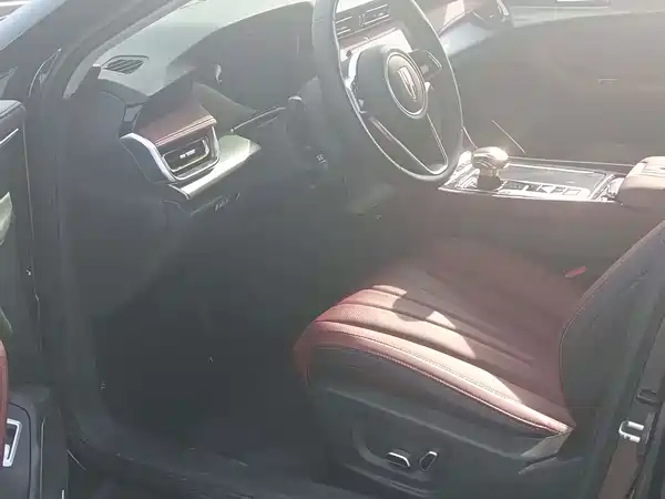 Hongqi H5 2022