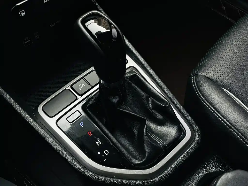 Hyundai ix25 2015 — фото 12