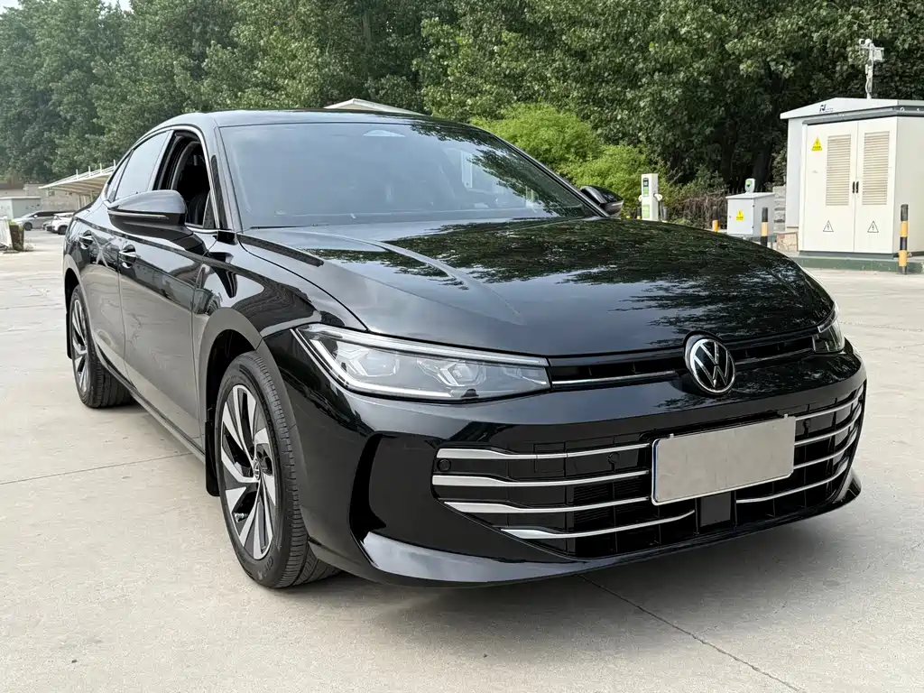 Volkswagen Passat 2025