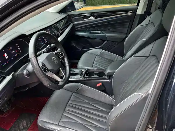 Volkswagen Passat 2022