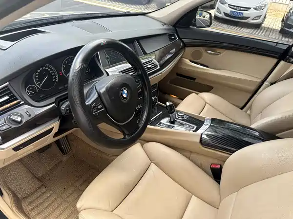 BMW 5 Series GT 2010