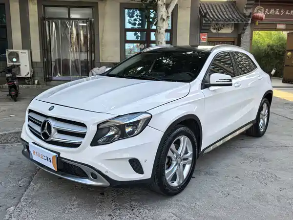 Mercedes-Benz GLA 2016