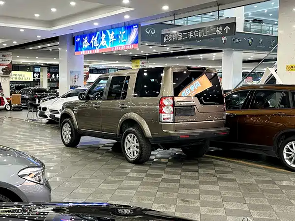 Land Rover Discovery 2011