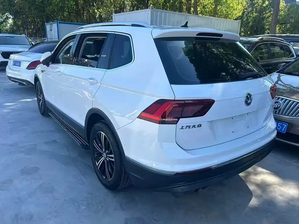 Volkswagen Tiguan L 2017