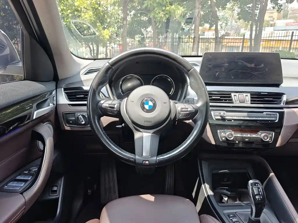 BMW X1 2022 — фото 11