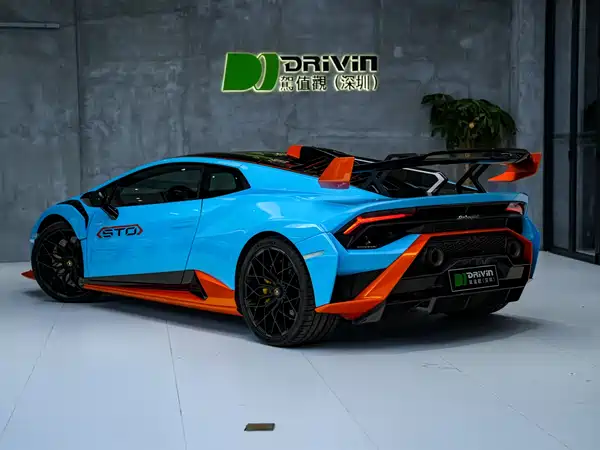 Lamborghini Huracan 2021