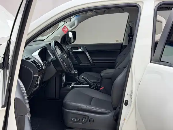 Toyota Prado 2018