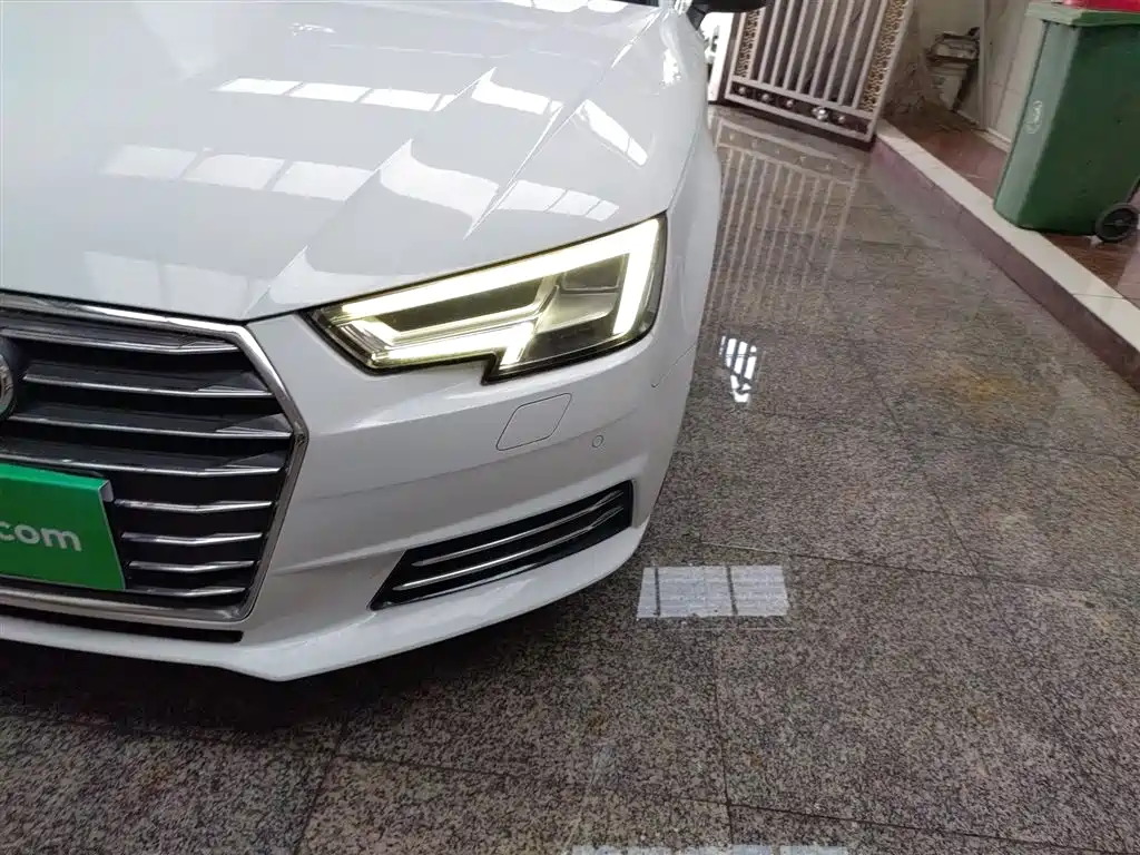 Audi A4L 2017 — фото 17