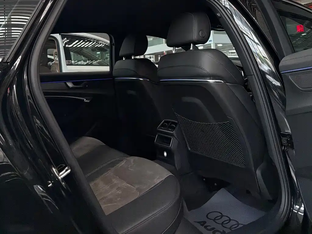 Audi A6L 2022 — фото 18