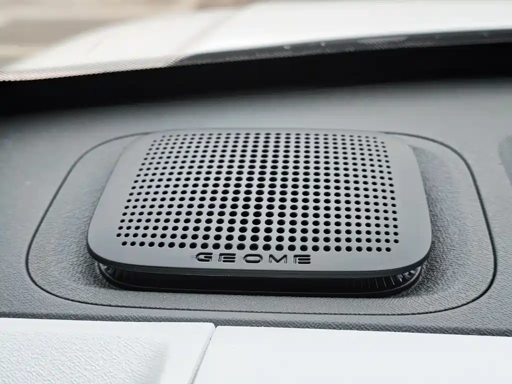 Geely Galaxy Panda 2025 — фото 15