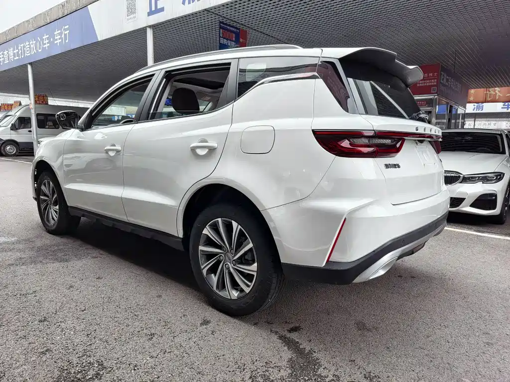 Geely Vision X6 2022
