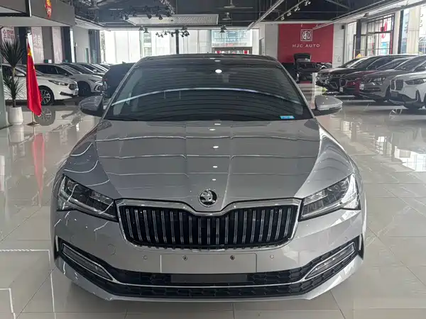 Skoda Superb 2023
