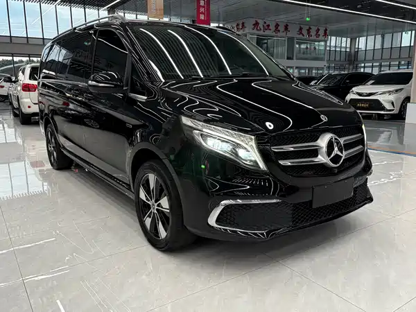 Mercedes-Benz V-Class 2022