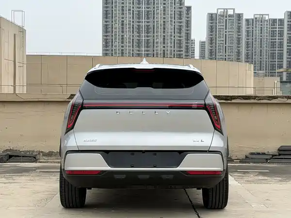 Geely Boyue L 2025