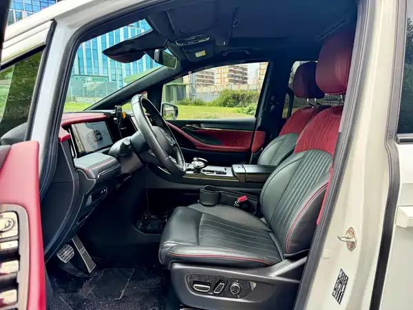 GAC Trumpchi M8 2023