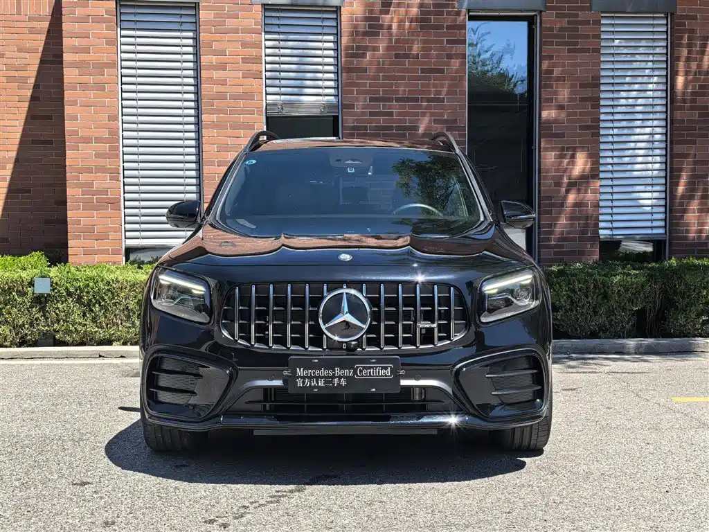 Mercedes-Benz GLB AMG 2025 — фото 2