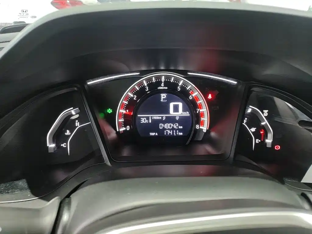 Honda Civic 2018 — фото 12
