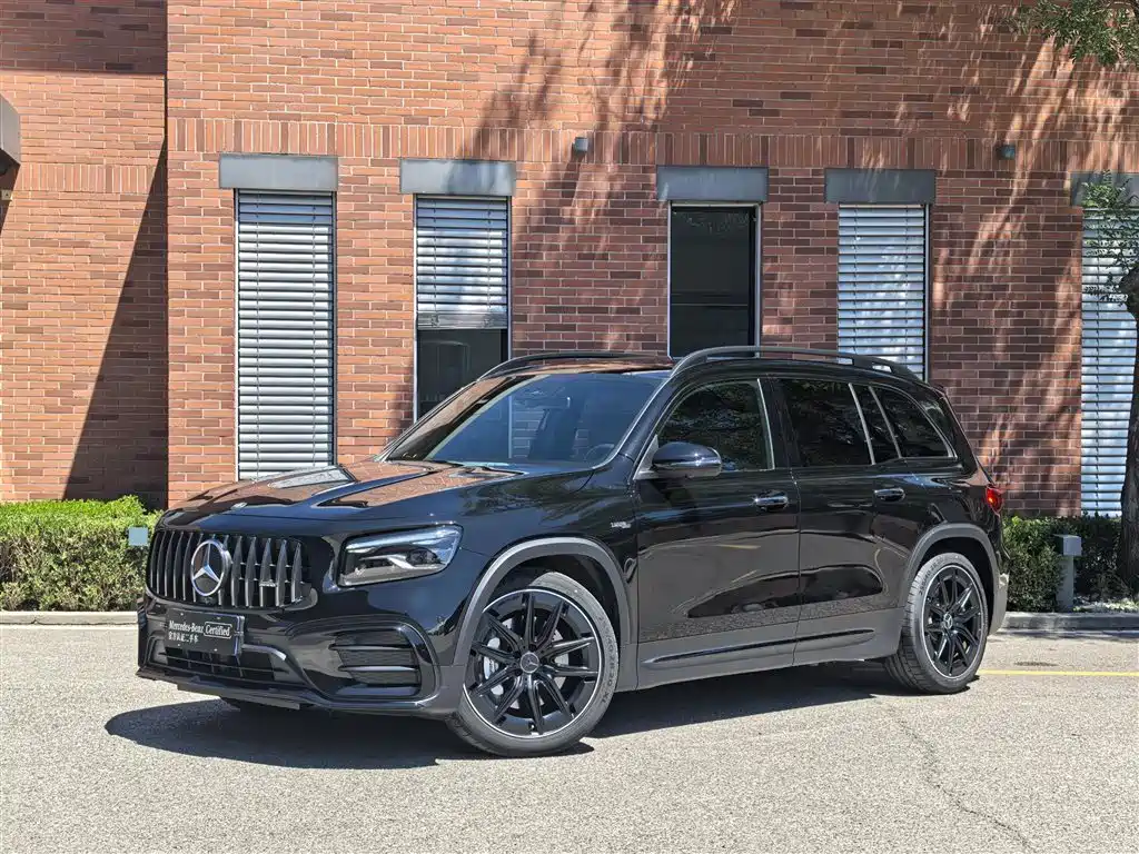 Mercedes-Benz GLB AMG 2025