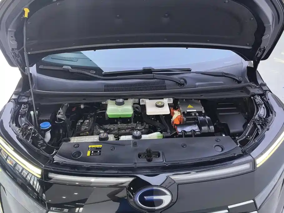 GAC Trumpchi E8 PHEV 2024 — фото 10