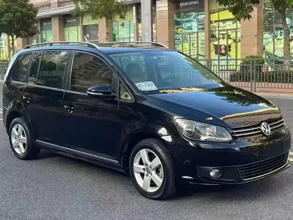 Volkswagen Touran 2012