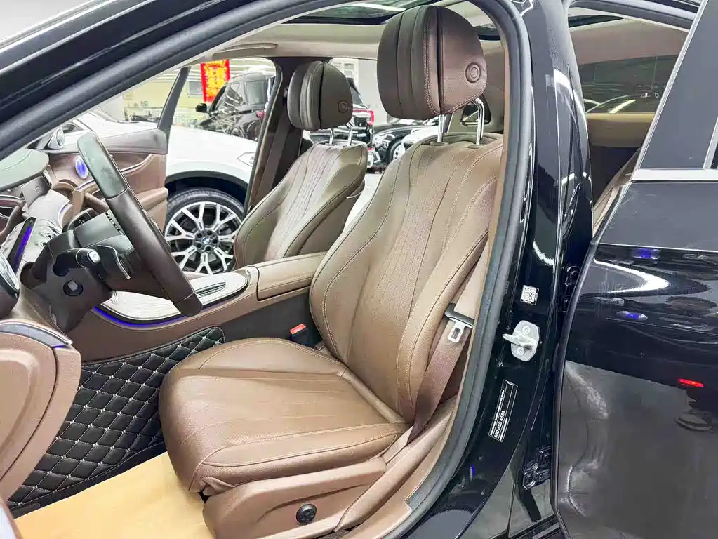 Mercedes-Benz E-Class 2023 — фото 14