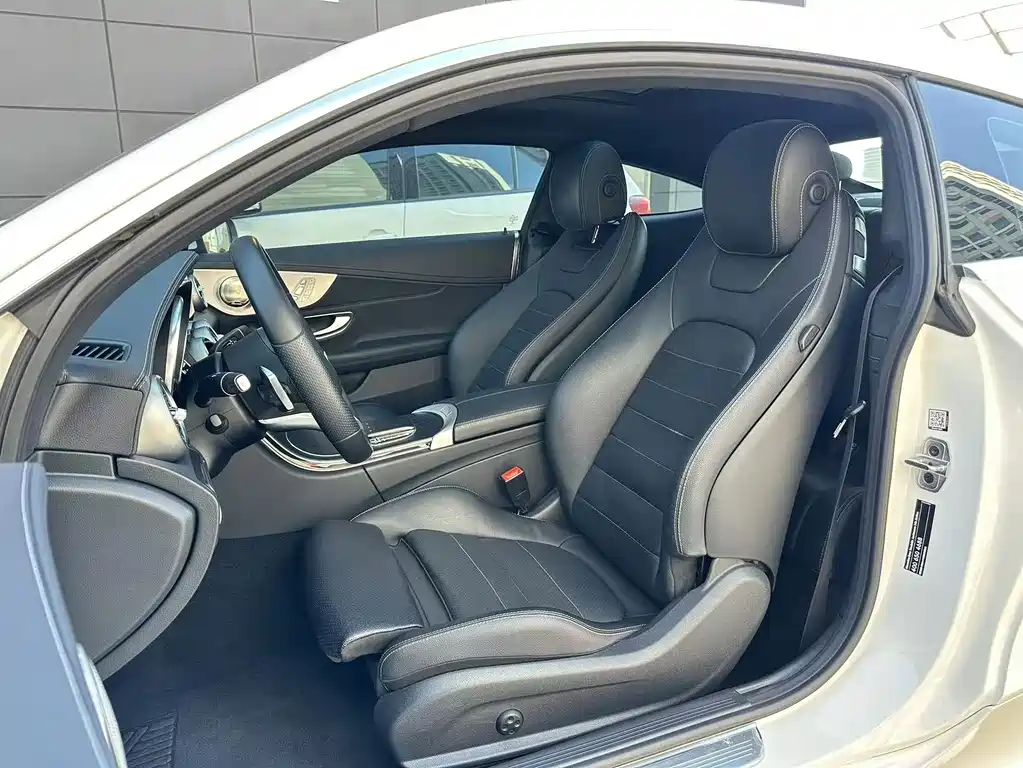 Mercedes-Benz C-Class 2019 — фото 14