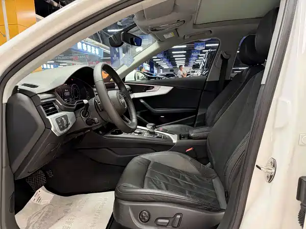 Audi A4L 2018