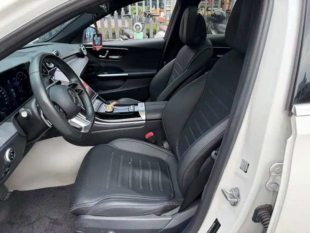 Mercedes-Benz C-Class 2022 — фото 8