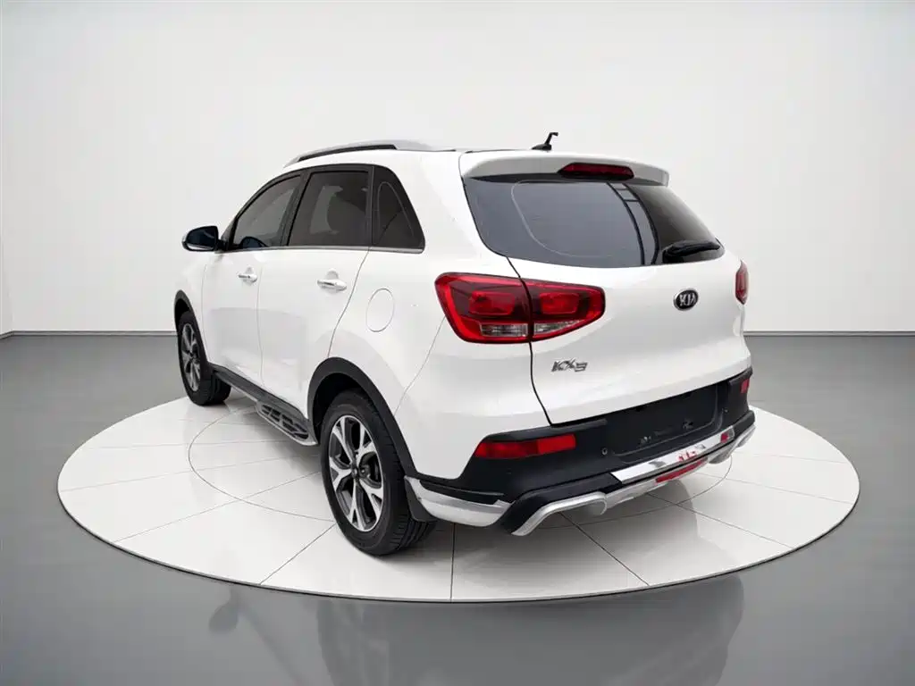 Kia KX3 2015 — фото 5