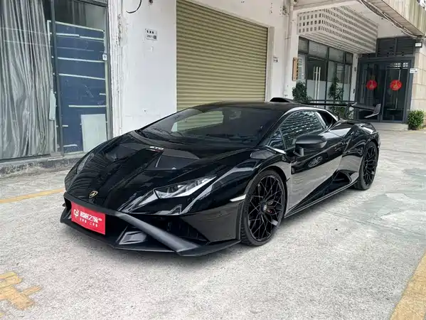 Lamborghini Huracan 2022