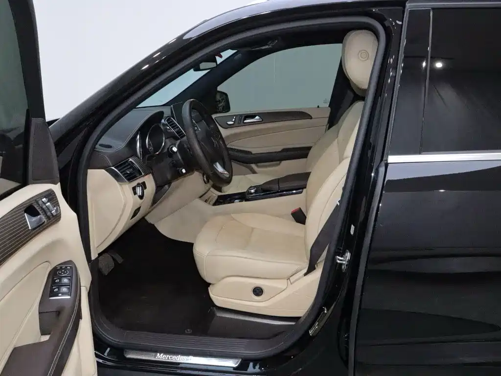 Mercedes-Benz GLE 2018 — фото 11