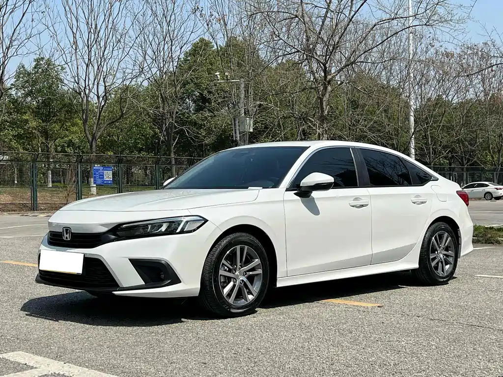 Honda Civic 2024 — фото 1