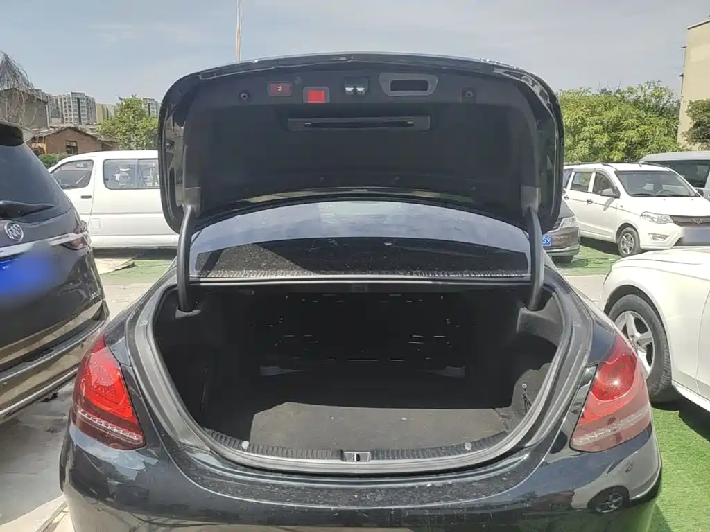 Mercedes-Benz C-Class 2021 — фото 15