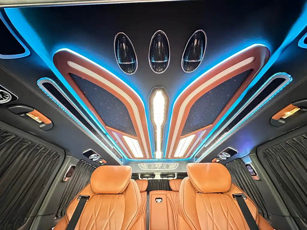 Mercedes-Benz Vito 2023 — фото 10