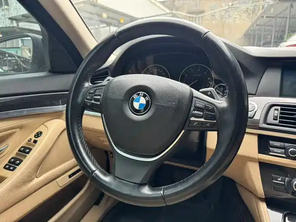 BMW 5 Series 2012