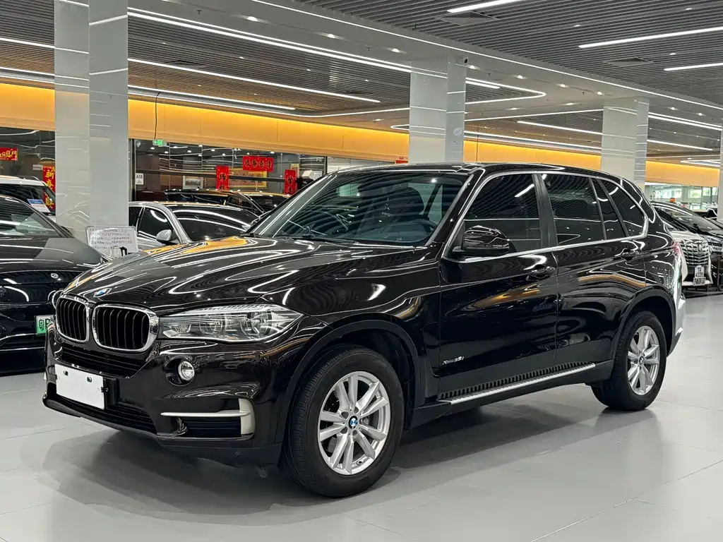 BMW X5 2018 — фото 1
