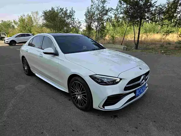 Mercedes-Benz C-Class 2025