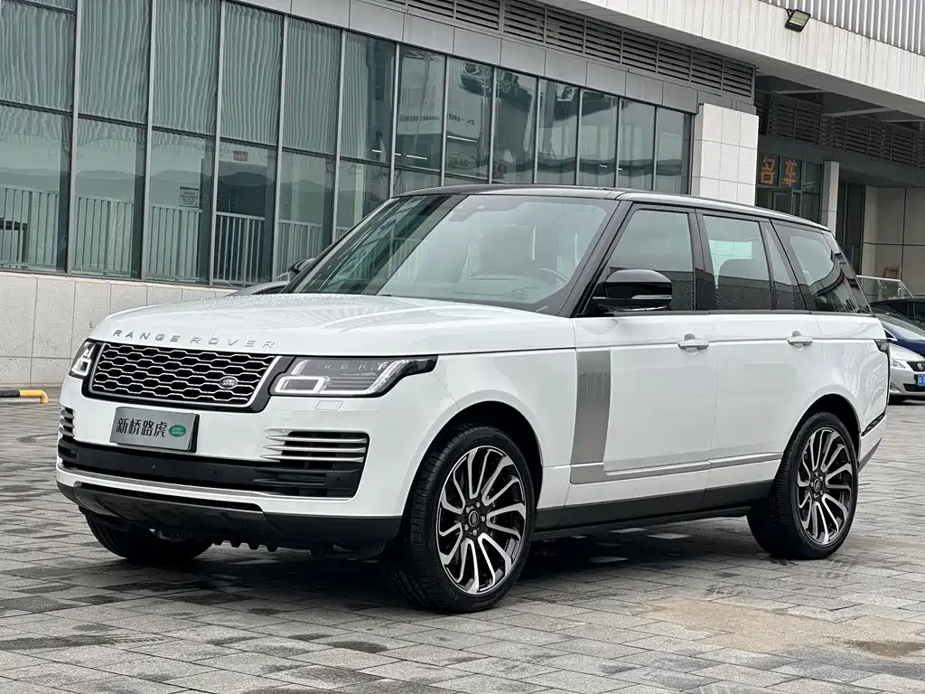 Land Rover Range Rover 2018 — фото 1
