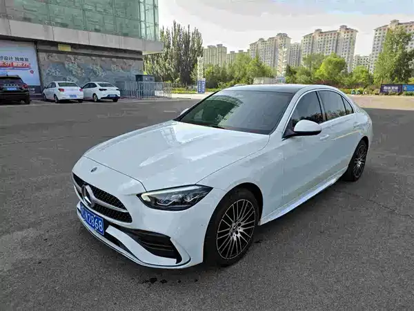 Mercedes-Benz C-Class 2025