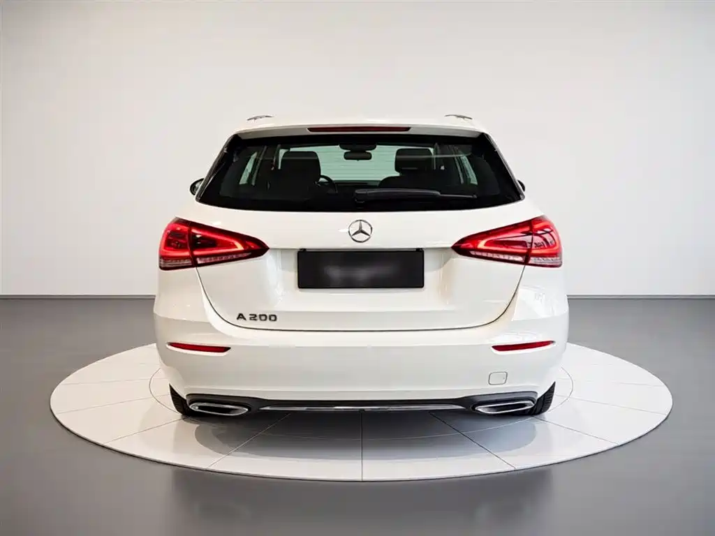 Mercedes-Benz A-Class 2023 — фото 10