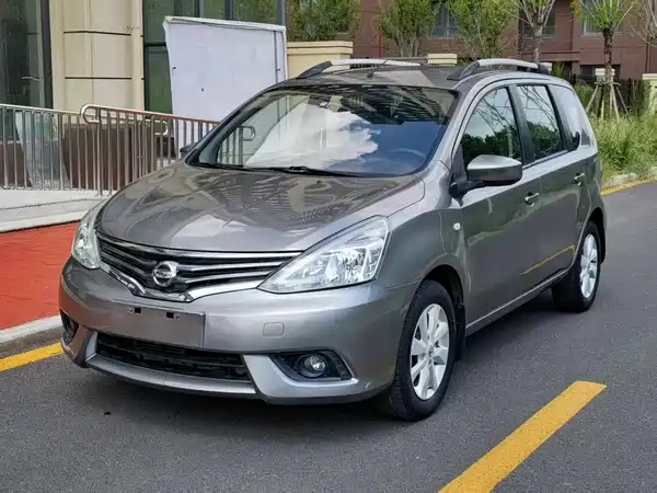 Nissan Livina 2014