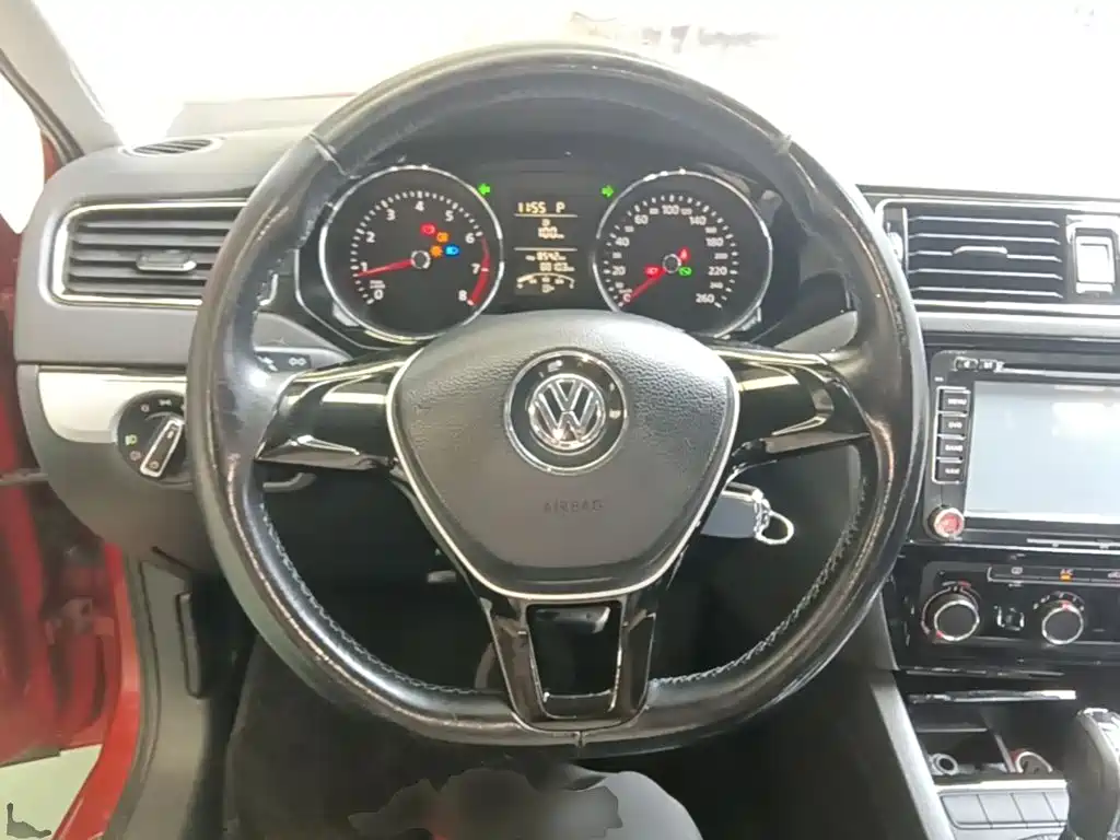 Volkswagen Sagitar 2015 — фото 11
