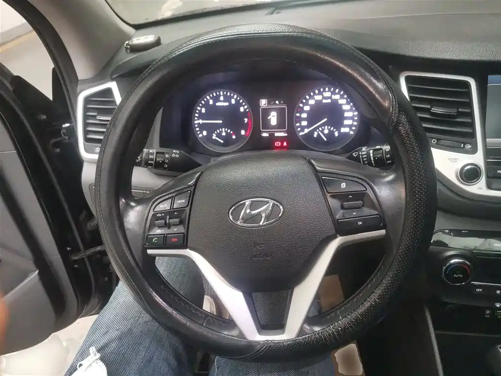 Hyundai Tucson 2018 — фото 11