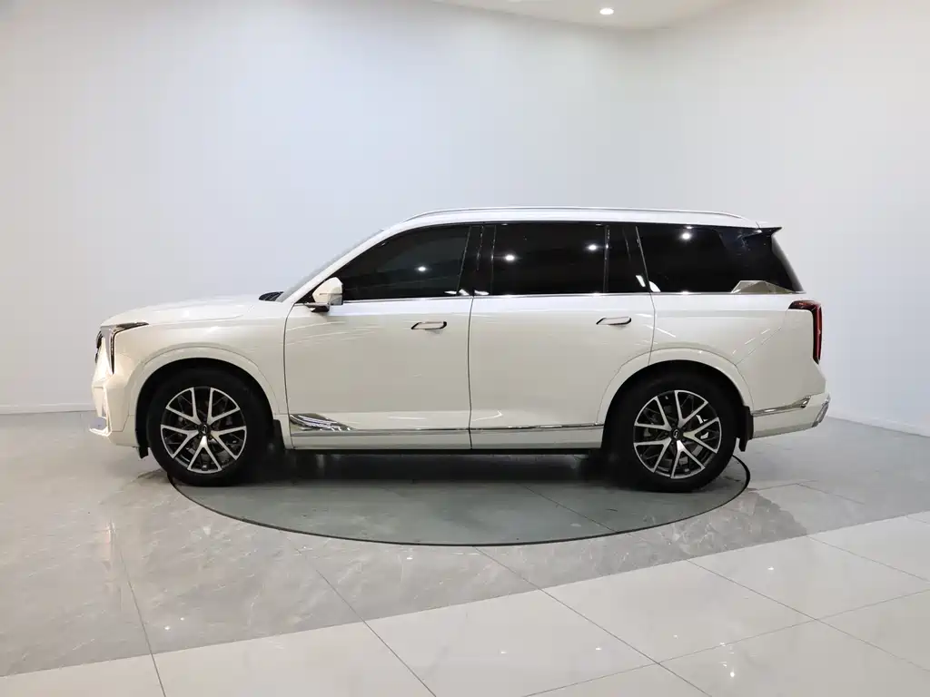 GAC Motor Trumpchi GS8 2023 — фото 8